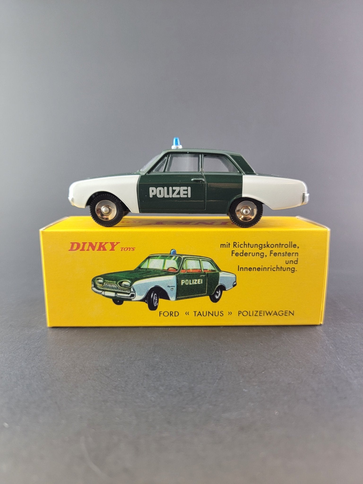 Dinky Toys Ford Taunus 1962 - Miniature 1/43 Zamak, Occasion