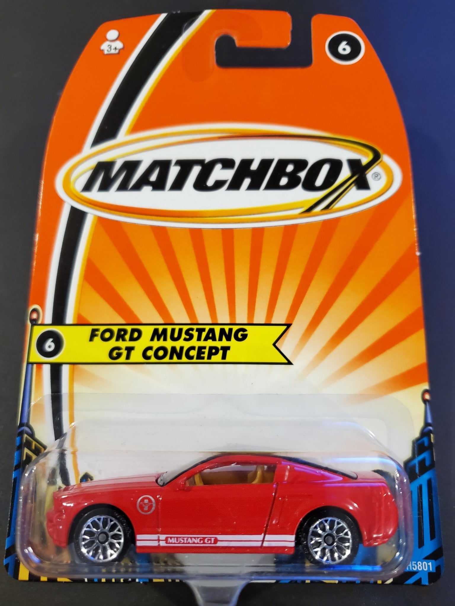 Matchbox - Ford Mustang GT Concept - 2005 *Card Variation* – Top
