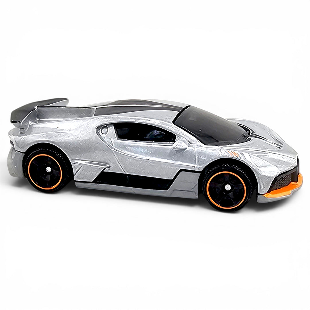 Matchbox - 2018 Bugatti Divo - 2023 70th Special Edition