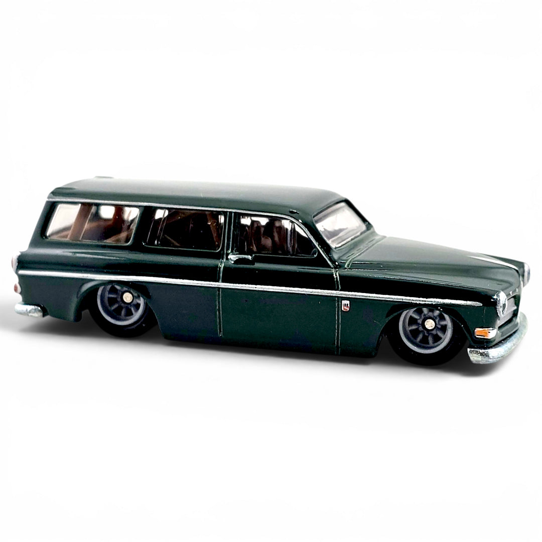 Hot Wheels - Volvo P220 Amazon Wagon - 2021 Fast Wagons Series