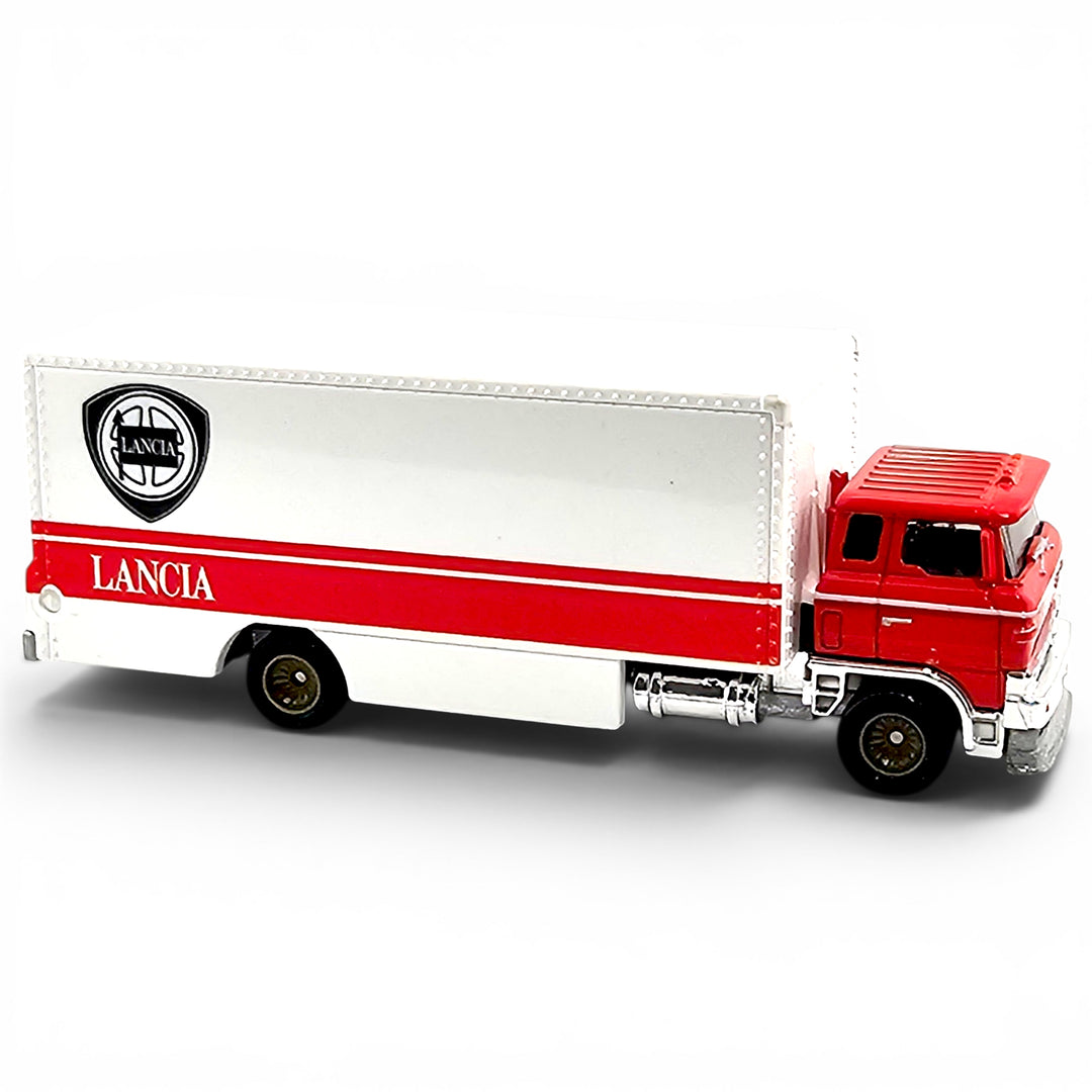 Hot Wheels - Sakura Sprinter - 2022 Team Transport Series