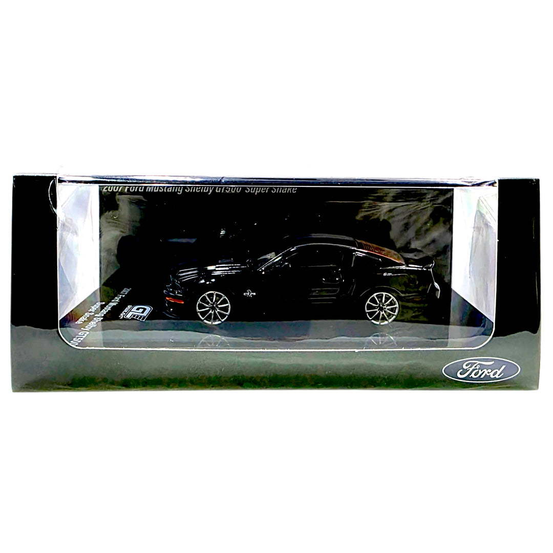 Greenlight x MotorHelix - 2007 Ford Mustang Shelby GT500 Super Snake - Black w/ Matte Black Stripes