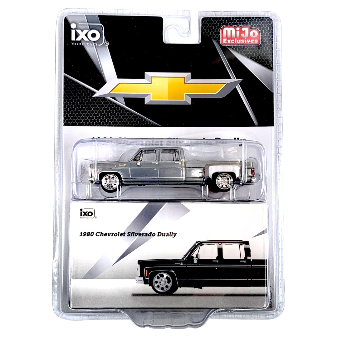 IXO Models - 1980 Chevrolet Silverado C30 Crew Cab Dually Lowered – Black – Limited Edition – Mijo Exclusives *Chase*