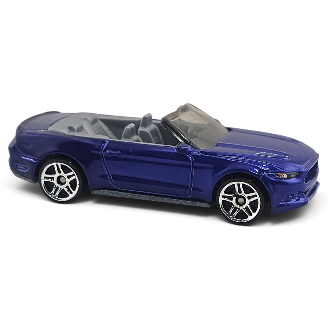 Hot Wheels - 2015 Ford Mustang GT Convertible - 2017