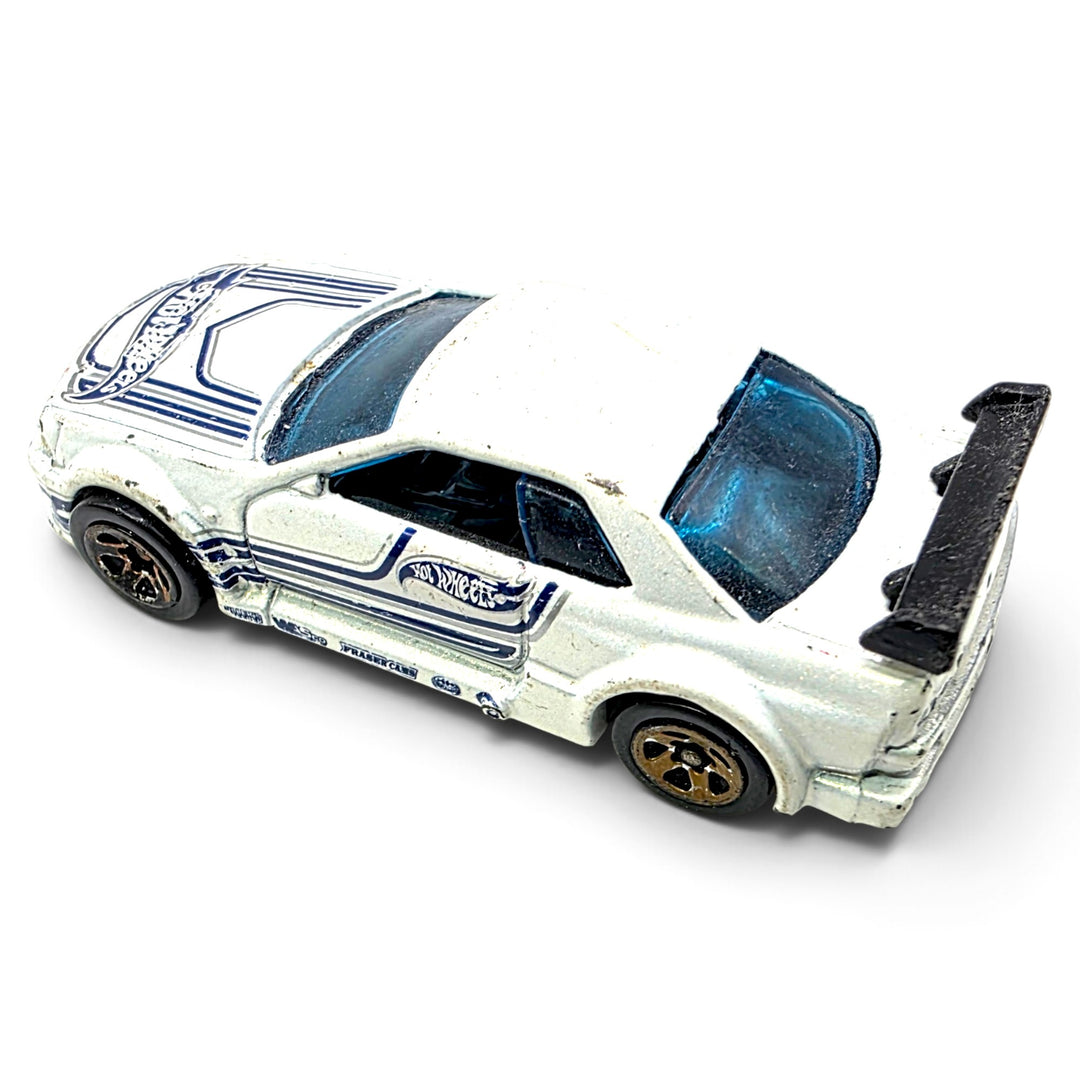 Hot Wheels - Nissan Skyline GT-R (R32) - 2005 *Copter Chase Playset Exclusive*