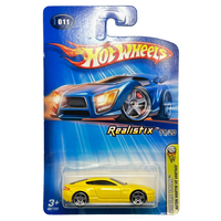 Hot Wheels - Aston Martin V8 Vantage - 2005 *Card Variation*