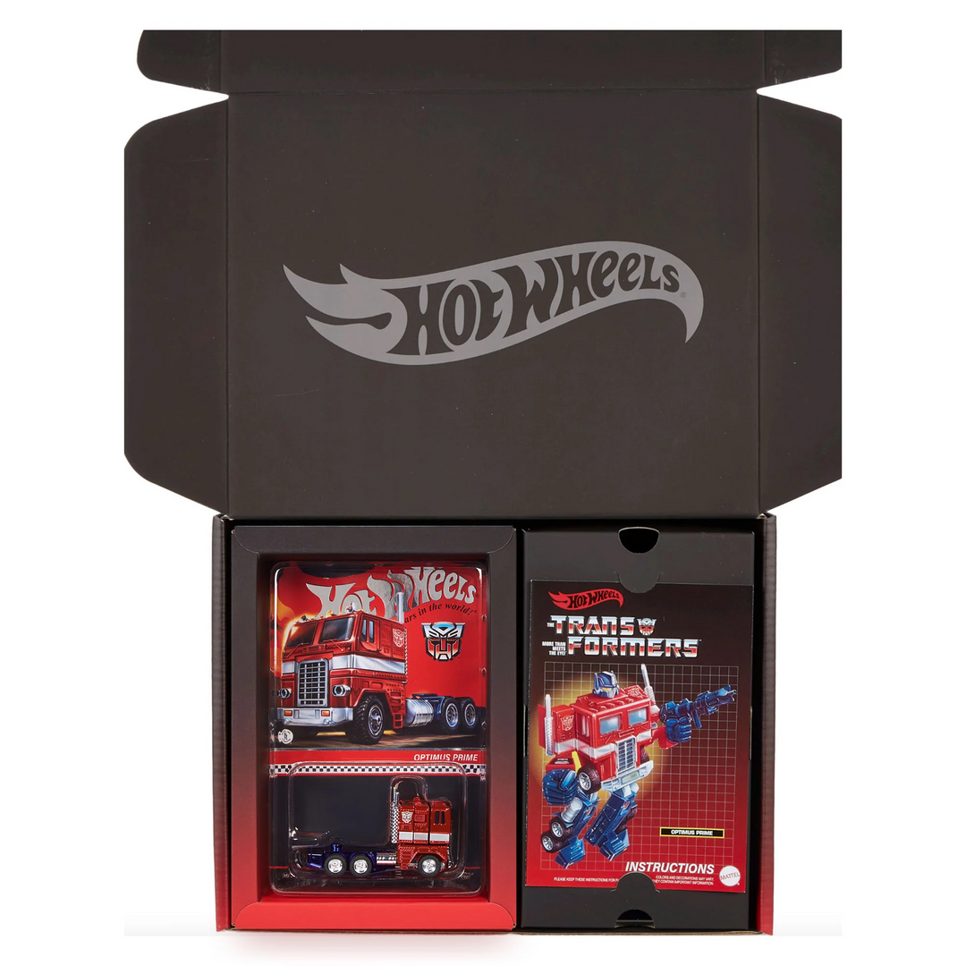 Hot Wheels - Transformers Optimus Prime - 2024 *Red Line Club Exclusive*