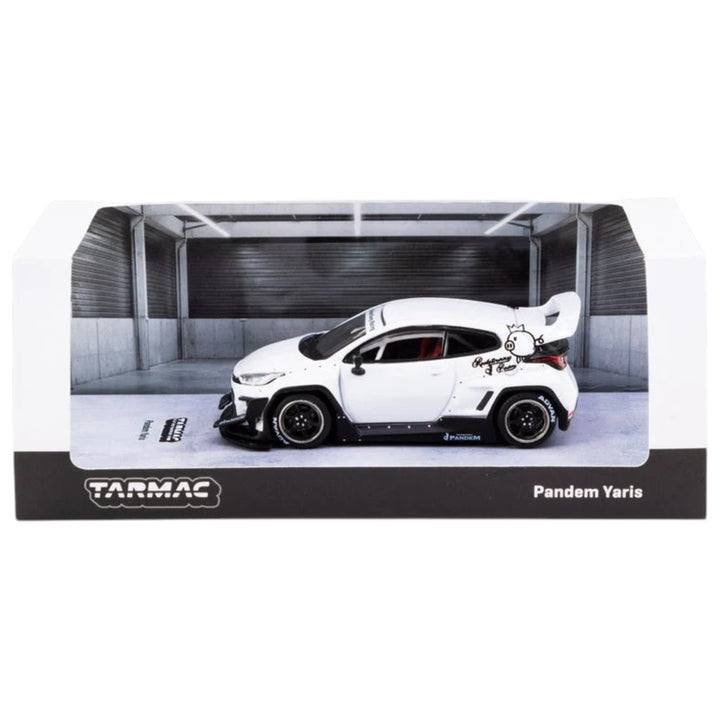 Tarmac Works - Pandem Yaris White - Road64 Series