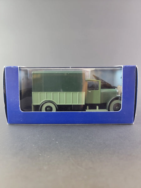 Atlas - Lotus Bleu - Tintin Series *1/43 Scale* - Top CollectiblesDiecastAtlas