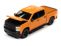 Auto World - 2020 Chevy Silverado ZL1 LT Trail Boss - 2021 Muscle Trucks Series - Top CollectiblesDiecastAuto World