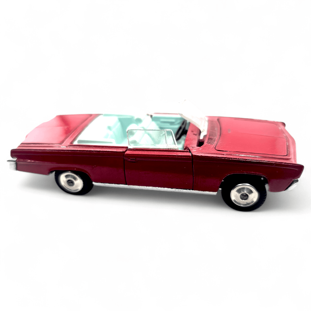 Corgi - Chrysler Imperial - 1965 Vintage 1:43 Scale - Top CollectiblesDiecastCorgi