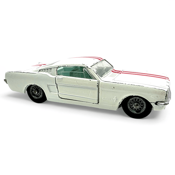 Corgi - Ford Mustang 2+2 - 1965 *1/43 Scale* - Top CollectiblesDiecastCorgi