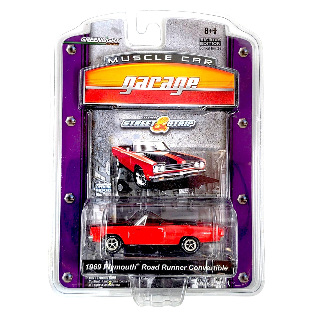 Greenlight - 1969 Plymouth Road Runner Convertible - 2008 Muscle Car Garage Series - Top CollectiblesDiecastGreenlight