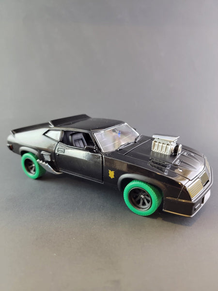 Greenlight - 1973 Ford Falcon XB - The Last of The V8 Interceptor 1/24 Scale *Chase* - Top CollectiblesDiecastGreenlight