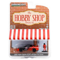 Greenlight - 1999 Nissan Skyline (R34) with Race Car Driver - 2022 Hobby Shop Series - Top CollectiblesDiecastGreenlight