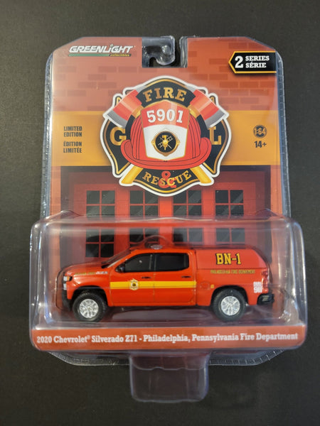 Greenlight - 2020 Chevrolet Silverado Z71 - 2022 Fire & Rescue Series - Top CollectiblesDiecastGreenlight