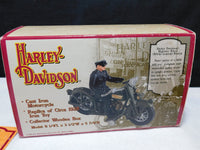 Harley - Davidson - Cast Iron Harley Davidson Motorcycle Replica of 1928 Harley w/ Rider & Wooden Collector Box - Top CollectiblesDiecastMaisto