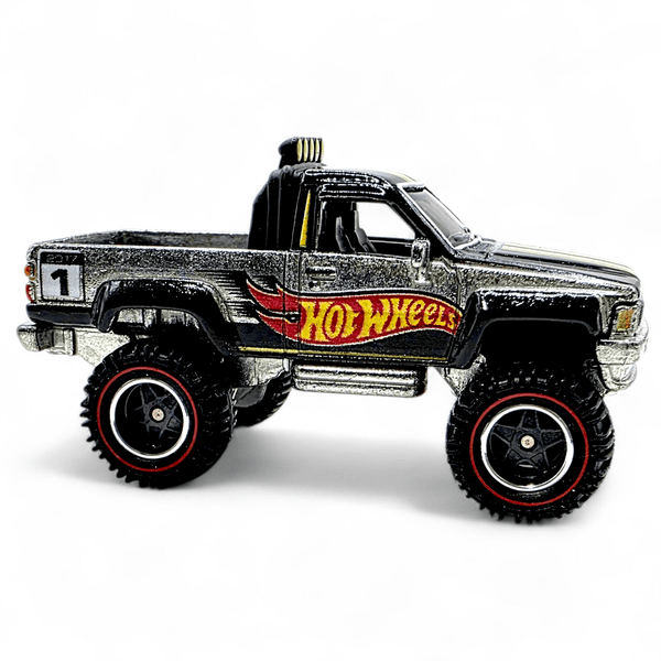 Hot Wheels - 1987 Toyota Pickup - 2017 *Walmart Mail - In Exclusive* - Top CollectiblesDiecastHot Wheels