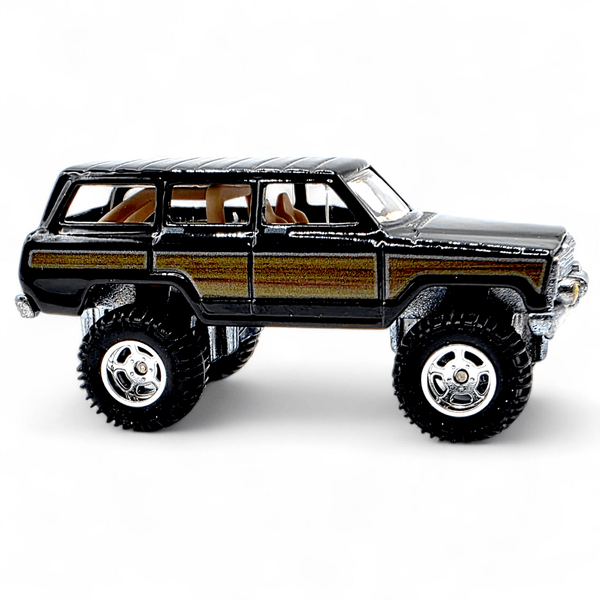 Hot Wheels - 1988 Jeep Wagoneer - 2013 Boulevard Series - Top CollectiblesDiecastHot Wheels
