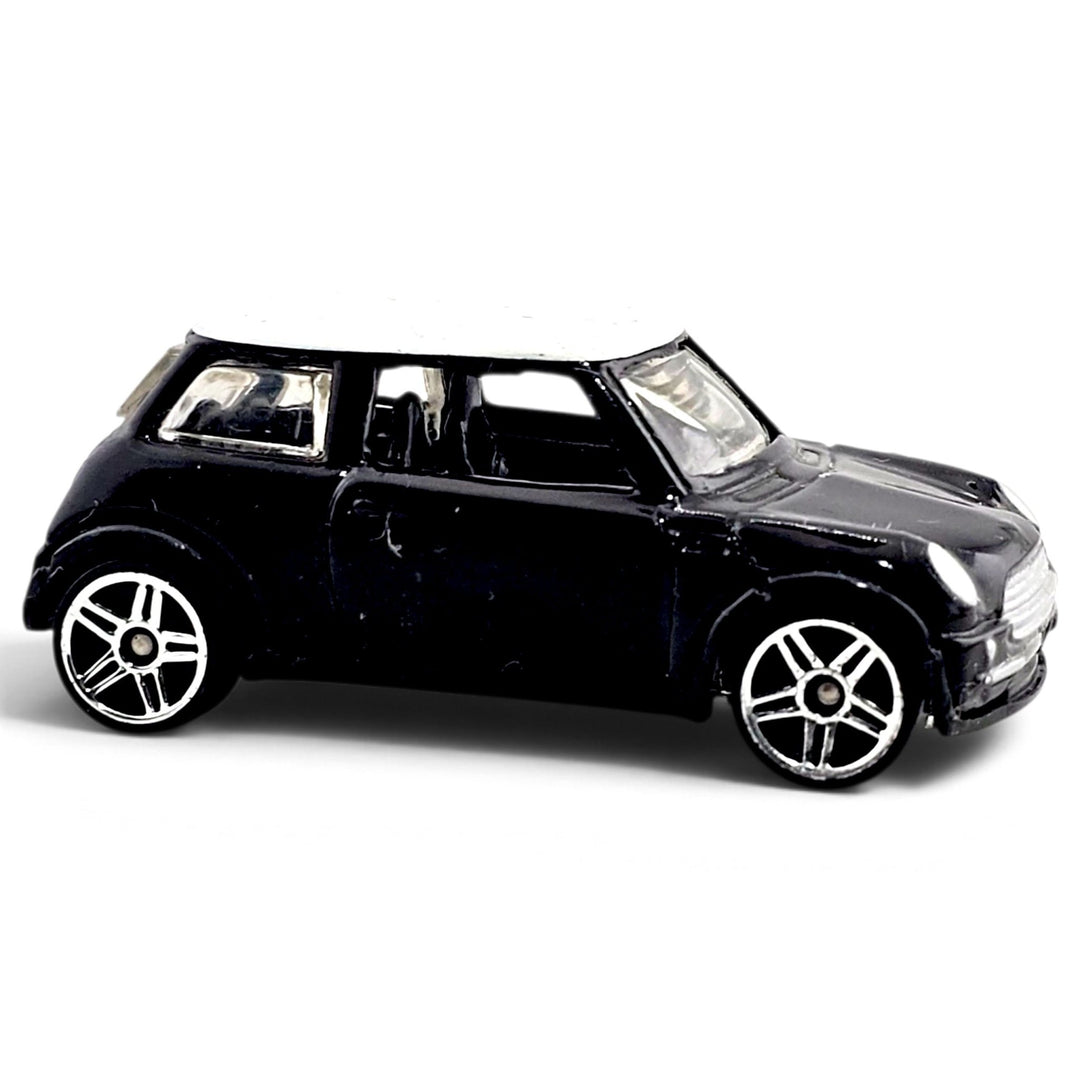 Hot Wheels - 2001 Mini Cooper - 2005 - Top CollectiblesDiecastHot Wheels