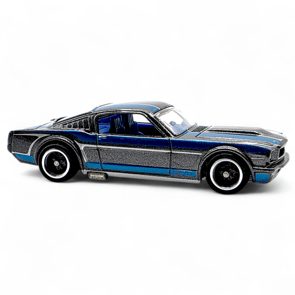 Hot Wheels - '65 Ford Mustang Fastback - 2011 Ford Garage Series - Top CollectiblesDiecastHot Wheels