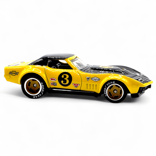 Hot Wheels - '69 COPO Corvette - 2018 Circuit Legends Series - Top CollectiblesDiecastHot Wheels
