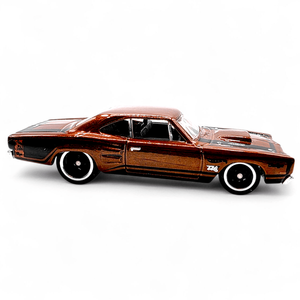 Hot Wheels - '69 Dodge Coronet Super Bee - 2012 *Super Treasure Hunt* - Top CollectiblesDiecastHot Wheels