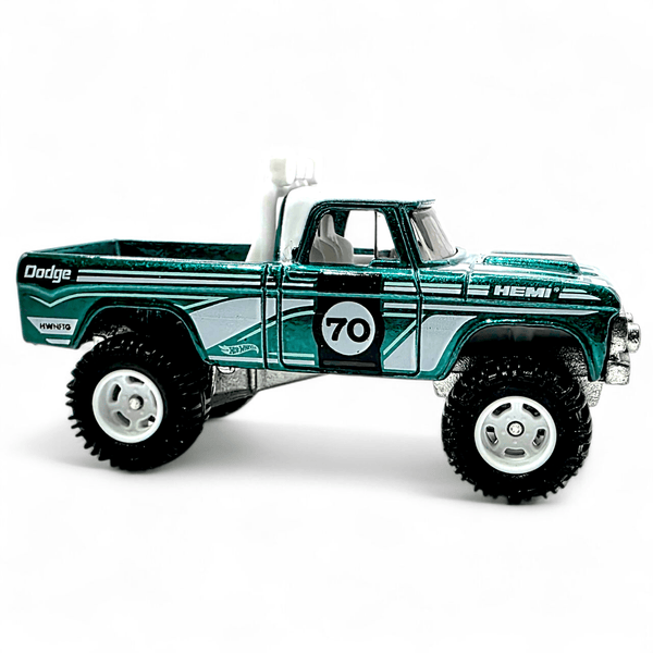 Hot Wheels - '70 Dodge Power Wagon - 2024 NFT Garage Series 7 - Top CollectiblesDiecastHot Wheels