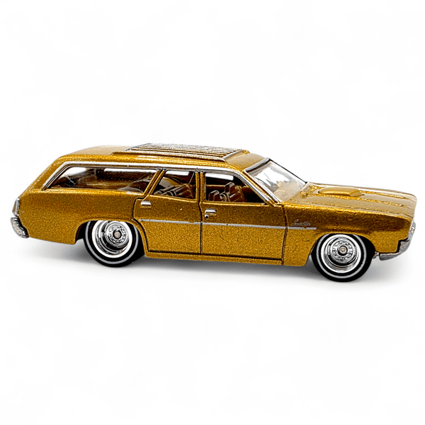 Hot Wheels - '71 Plymouth Satellite - 2013 Retro Entertainment Series - Top CollectiblesDiecastHot Wheels