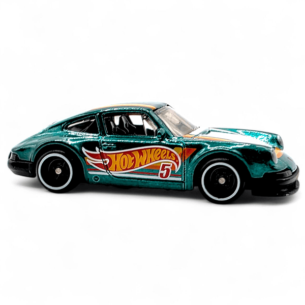 Hot Wheels - '71 Porsche 911 - 2021 *Target Mail - In Exclusive* - Top CollectiblesDiecastHot Wheels