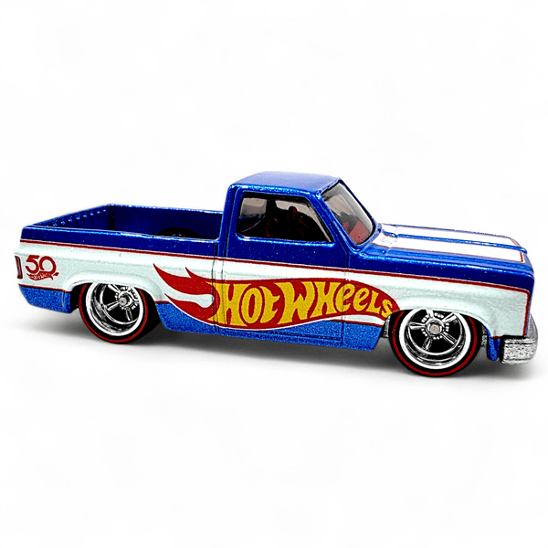 Hot Wheels - '83 Chevy Silverado - 2018 *Hot Wheels Display Case Exclusive* - Top CollectiblesDiecastHot Wheels