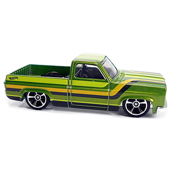 Hot Wheels - '83 Chevy Silverado - 2022 - Top CollectiblesDiecastHot Wheels