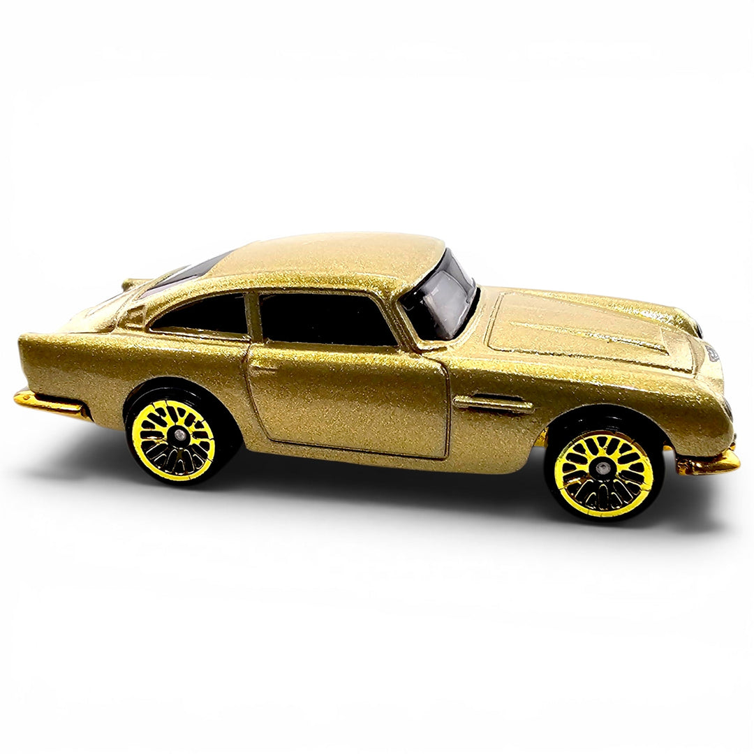 Hot Wheels - Aston Martin 1963 DB5 - 2022 FAO Schwarz Multipack - Top CollectiblesDiecastHot Wheels