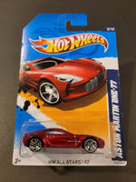 Hot Wheels - Aston Martin One - 77 - 2012 - Top CollectiblesDiecastHot Wheels