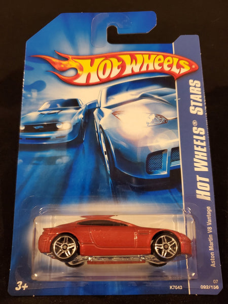 Hot Wheels - Aston Martin V8 Vantage - 2007 - Top CollectiblesDiecastHot Wheels