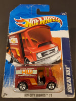 Hot Wheels - Bread Box - 2011 - Top CollectiblesDiecastHot Wheels