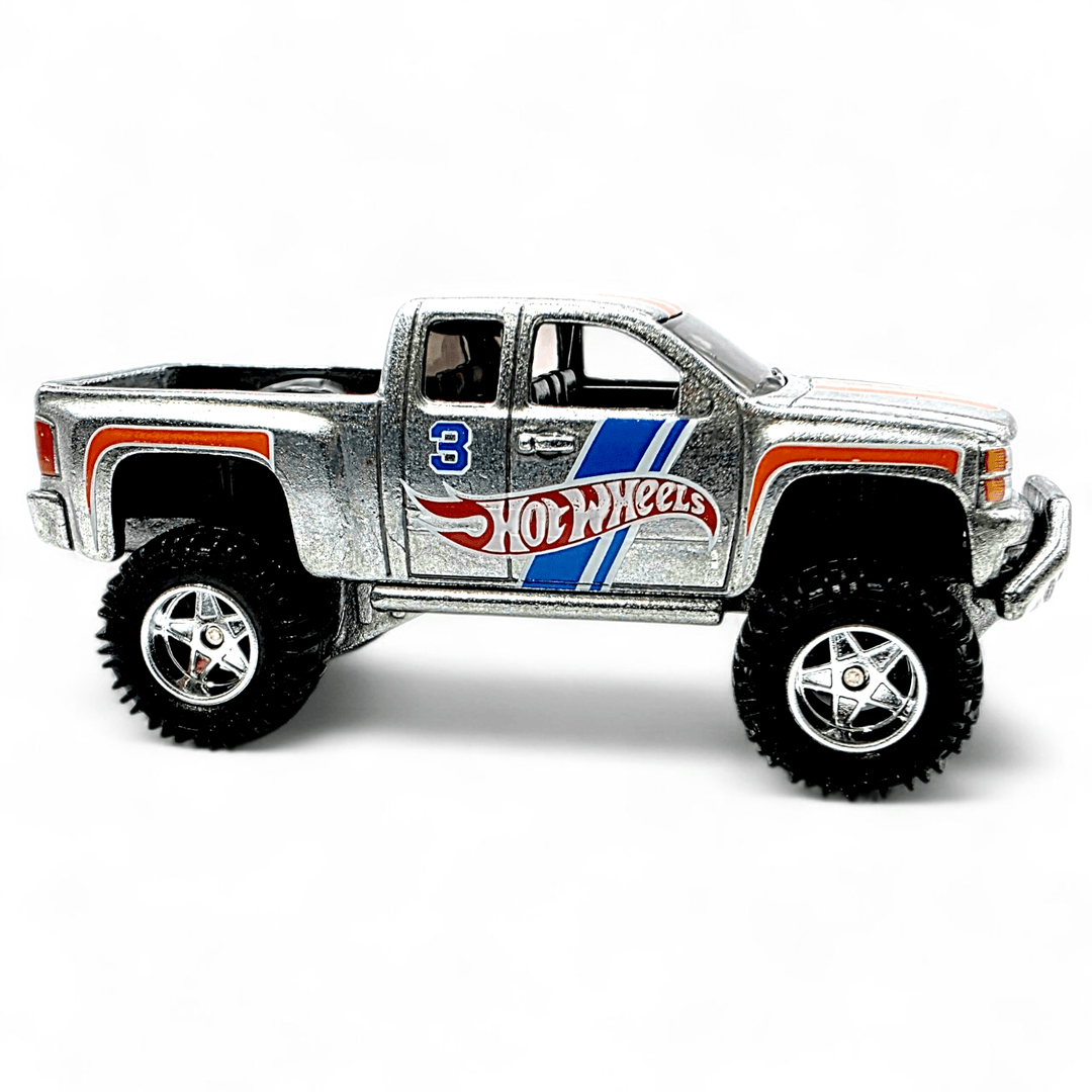 Hot Wheels - Chevy Silverado Off Road - 2019 *Walmart Mail - in* - Top CollectiblesDiecastHot Wheels