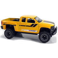 Hot Wheels - Chevy Silverado Off Road - 2021 - Top CollectiblesDiecastHot Wheels