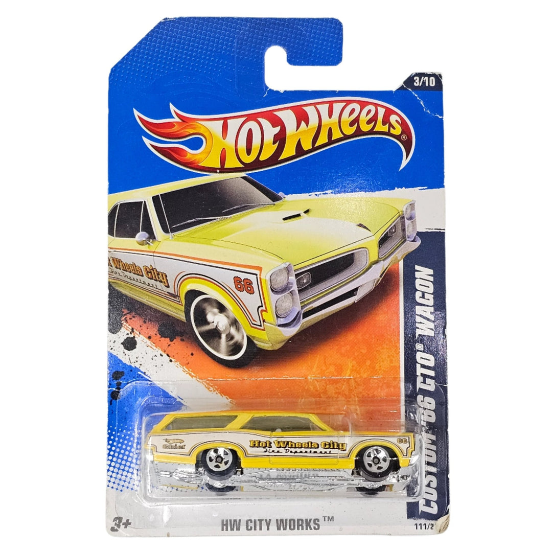 Hot Wheels - Custom '66 GTO Wagon - 2010 - Top CollectiblesDiecastHot Wheels