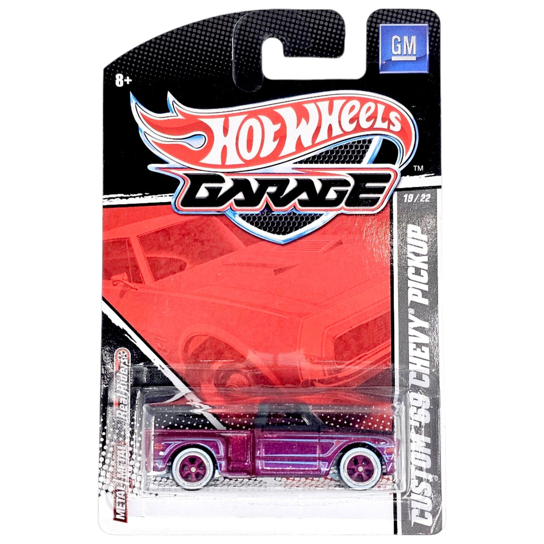 Hot Wheels - Custom '69 Chevy Pickup - 2011 GM Garage Series - Top CollectiblesDiecastHot Wheels