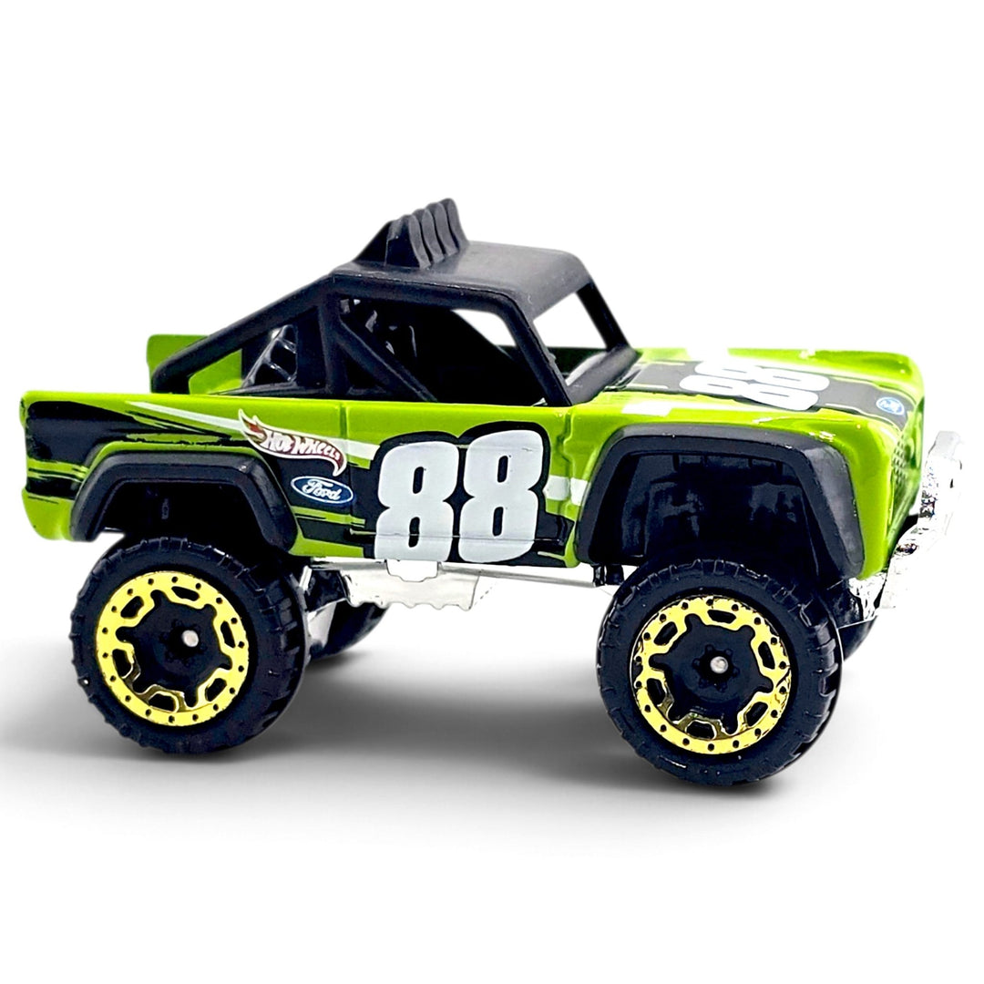 Hot Wheels - Custom Ford Bronco - 2016 Rad Trucks Series - Top CollectiblesDiecastHot Wheels