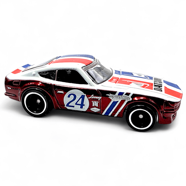 Hot Wheels - Datsun 240Z - 2011 *Super Treasure Hunt* - Top CollectiblesDiecastHot Wheels