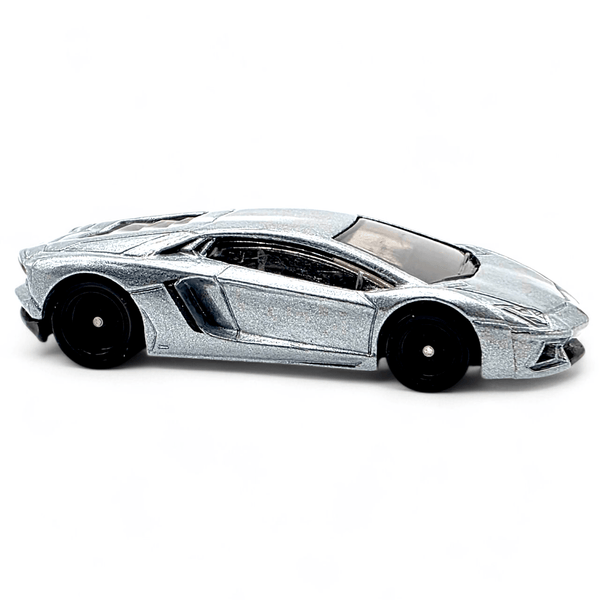 Hot Wheels - Lamborghini Aventador Coupe - 2020 Retro Entertainment - Top CollectiblesDiecastHot Wheels