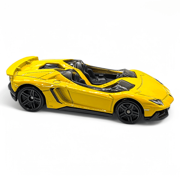 Hot Wheels - Lamborghini Aventador J - 2014 - Top CollectiblesDiecastHot Wheels