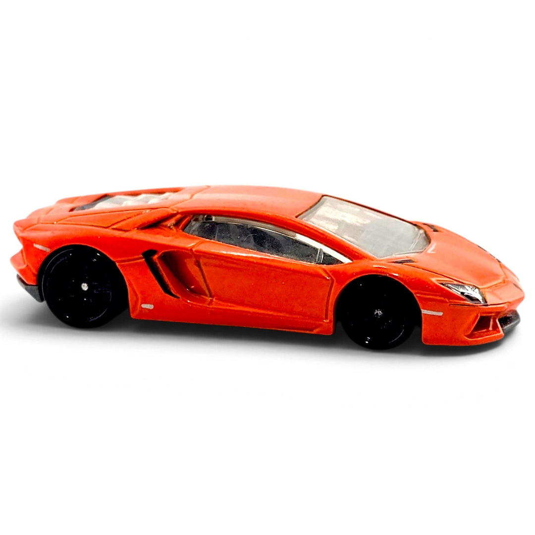 Hot Wheels - Lamborghini Aventador LP 700-4 - 2012 - Top CollectiblesDiecastHot Wheels