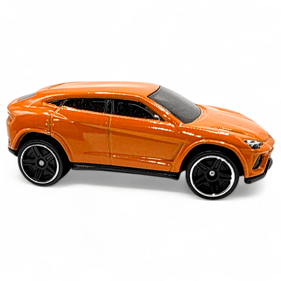 Hot Wheels - Lamborghini Urus - 2016 - Top CollectiblesDiecastHot Wheels