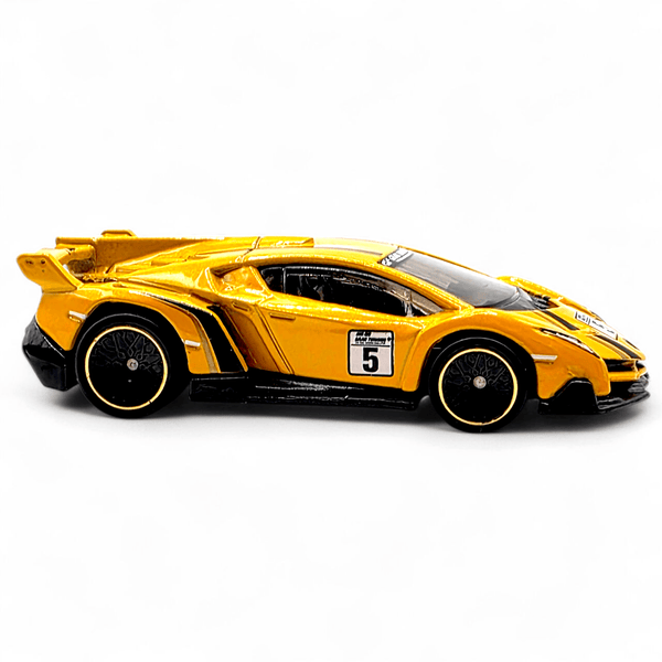Hot Wheels - Lamborghini Veneno - 2016 Entertainment Series - Top CollectiblesDiecastHot Wheels