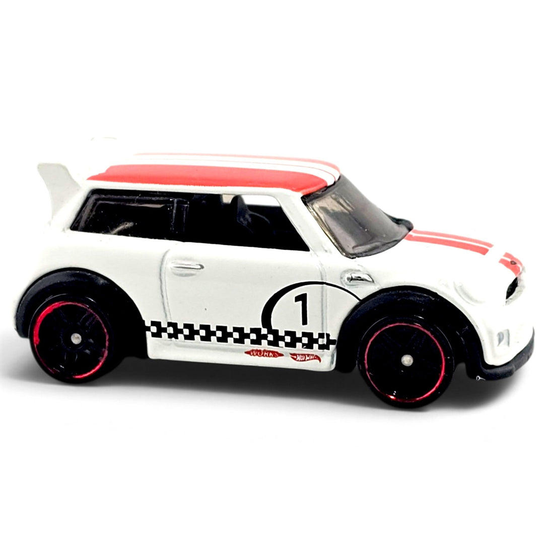 Hot Wheels - Mini Cooper S Challenge - 2011 - Top CollectiblesDiecastHot Wheels