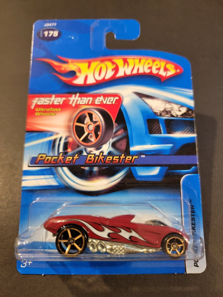 Hot Wheels - Pocket Bikester - 2006 *FTE Wheels Variation* - Top CollectiblesDiecastHot Wheels