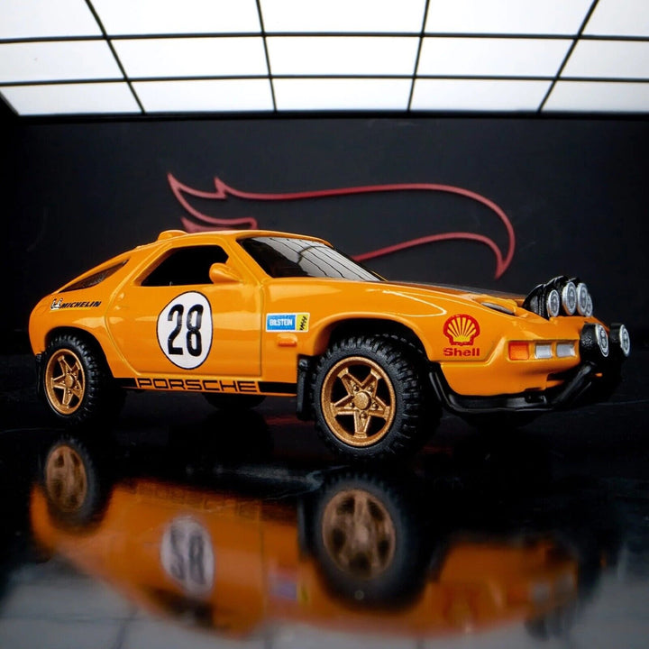 Hot Wheels - Porsche 928 Safari - 2024 Elite 64 Series - Top CollectiblesDiecastHot Wheels